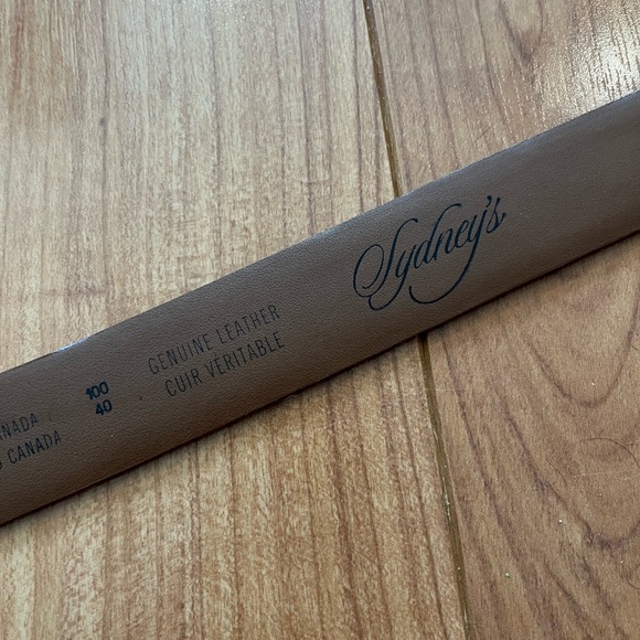 Sydney's leather dress belt (34) - Picture 5 of 7